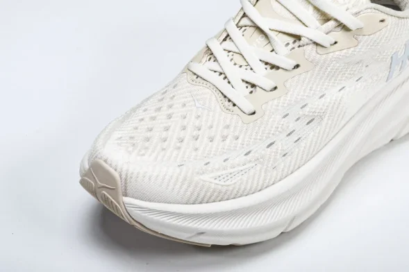 Hoka Clifton 9 1127896 SSEG 