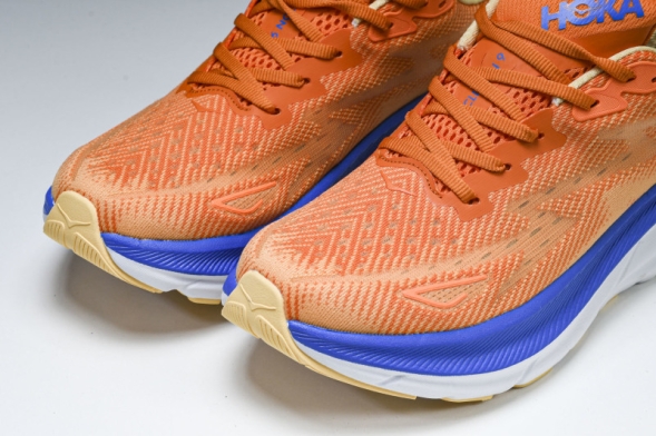 Hoka Clifton 9 1127895 VOIM 