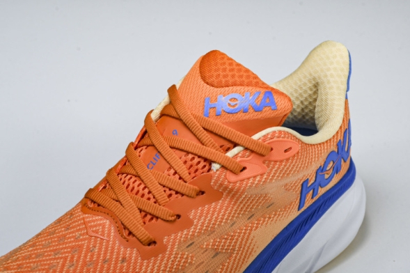 Hoka Clifton 9 1127895 VOIM 