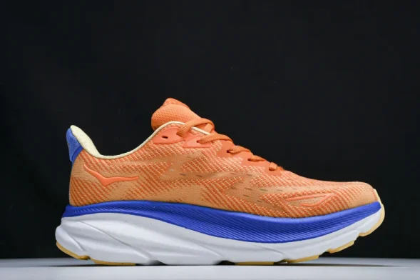 Hoka Clifton 9 1127895 VOIM 