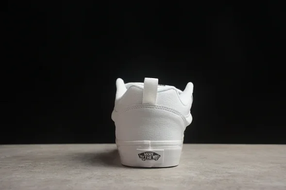 Vans Knu Skool VN0009QCW00 