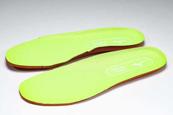 Mizuno Wave Momentum V1GA231252 