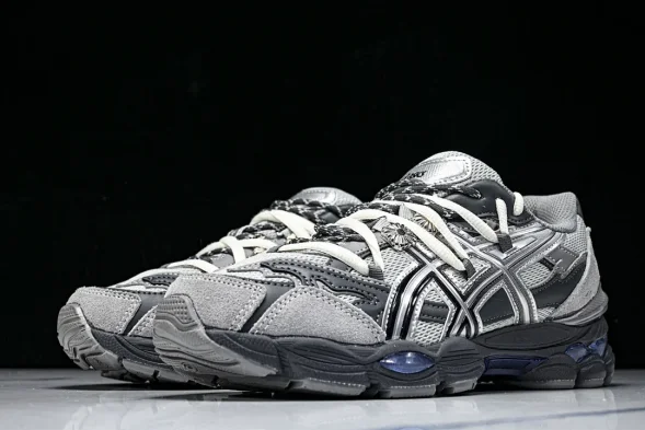 Asics Gel-Cumulus 16 TG 1203A838-020 