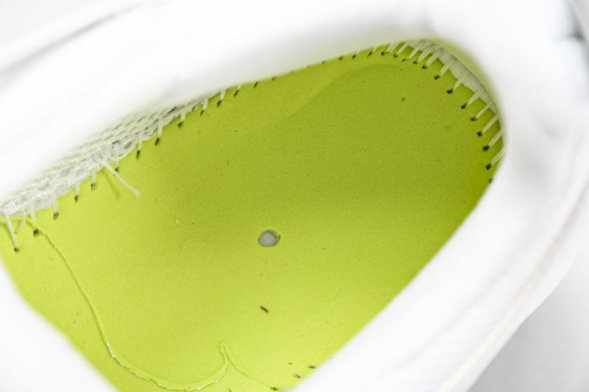 Mizuno Wave Momentum V1GB241346 