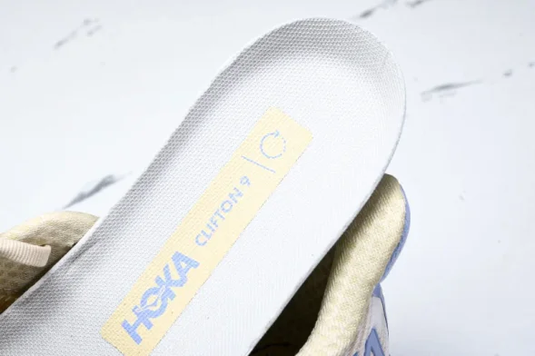 Hoka Clifton 9 1127895 0KLB 