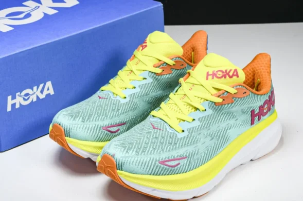 Hoka Clifton 9 1127896 CEPR 