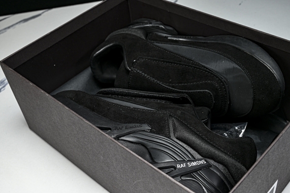 Raf Simons Cylon-21 Antei HR740001L 