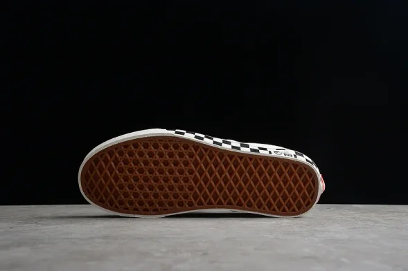 Vans OG Vault Slip-On VN000UDFF8L 