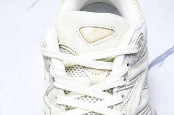 New Balance 9060 U9060EEP 