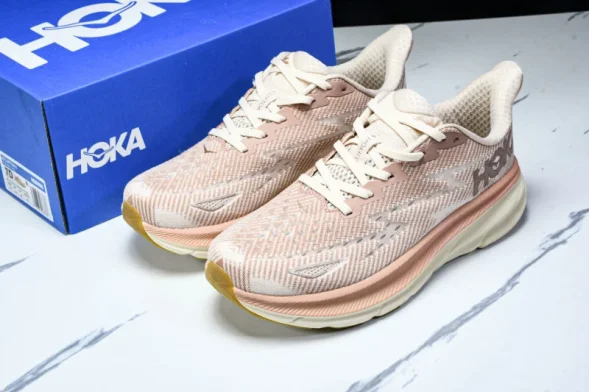 Hoka Clifton 9 1127896 SNC 