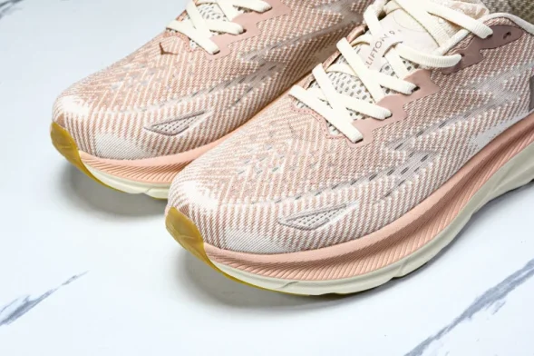 Hoka Clifton 9 1127896 SNC 