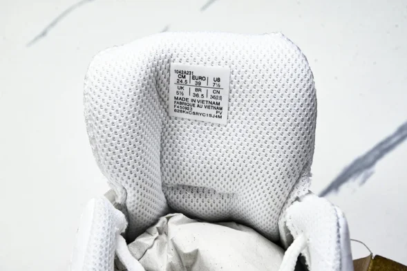 Asics Gel-Challenger 14 1042A231-101 