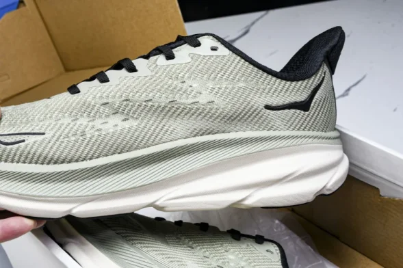 Hoka Clifton 9 1127895 SSFR 