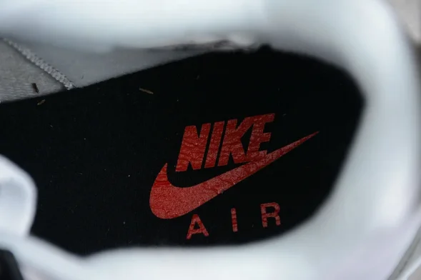  Nike Air Jordan 4 White Cement 840606-192 
