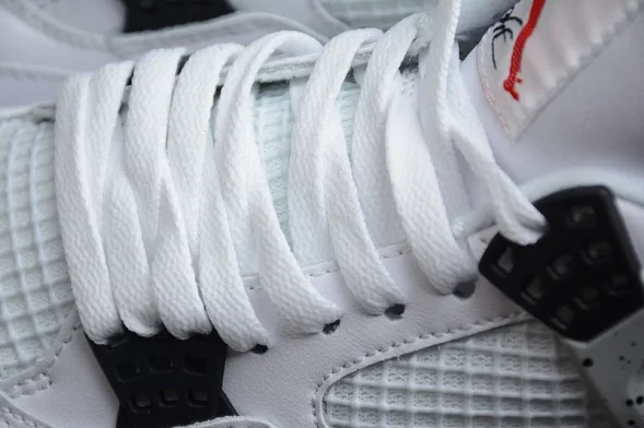  Nike Air Jordan 4 White Cement 840606-192 