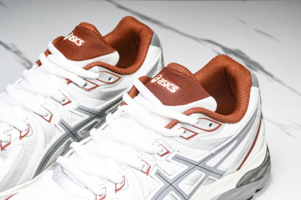 Asics Gel-Flux 4 CN 1011B646-100 