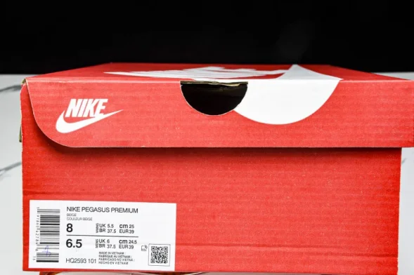 Nike Air Zoom Pegasus Premium HQ2592-101 