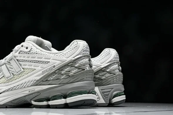New Balance 1906 M1906RGP 