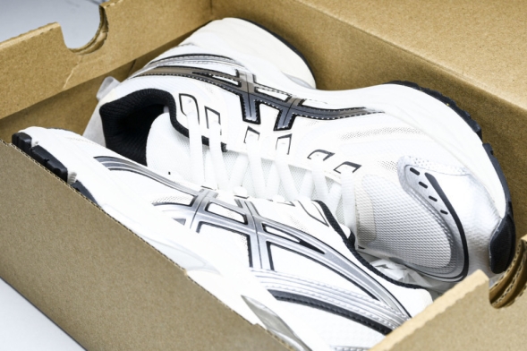 Asics Gel-Flux 4 CN 1012B464-102 