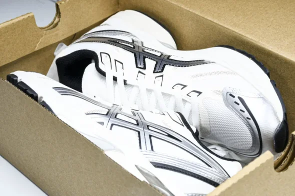 Asics Gel-Flux 4 CN 1012B464-102 