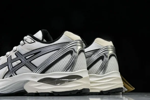 Asics Gel-Flux 4 CN 1012B464-102 