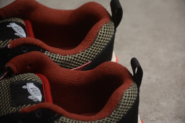 Vans Knu Skool VN0007QDBXV 