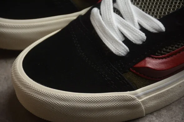 Vans Knu Skool VN0007QDBXV 