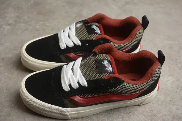 Vans Knu Skool VN0007QDBXV 