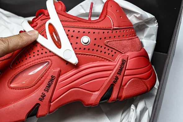 Raf Simons Cylon-21 HR740007S 