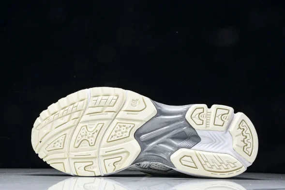 Asics Gel-Kayano 14 1201A457-100 