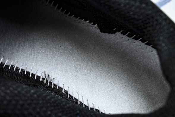 Nike Shox R4 AR3565-011 