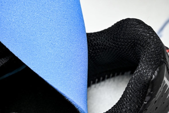 Nike Shox R4 AR3565-011 