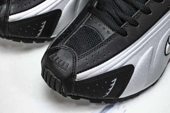 Nike Shox R4 AR3565-011 