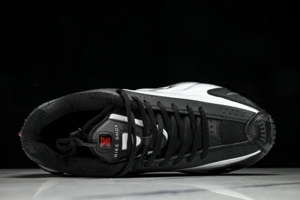 Nike Shox R4 AR3565-011 