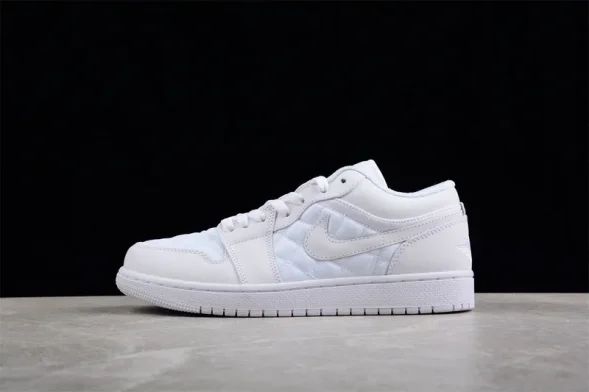 Nike Air Jordan 1 low Quilted Triple White DB6480-100 