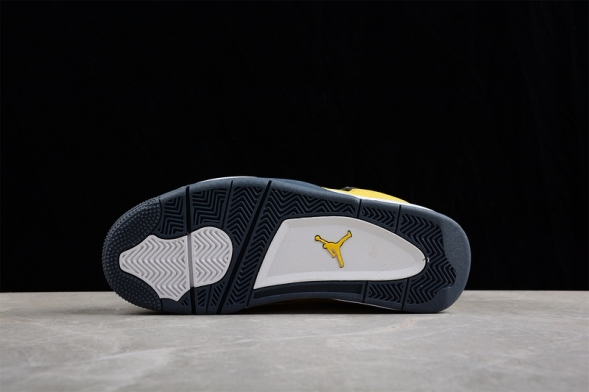  Nike Air Jordan 4 Retro Lightning CT8527-700 