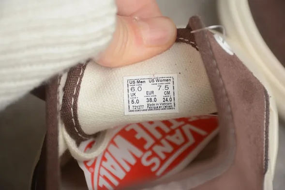 Vans Authentic  VN0A5FBDBRO 