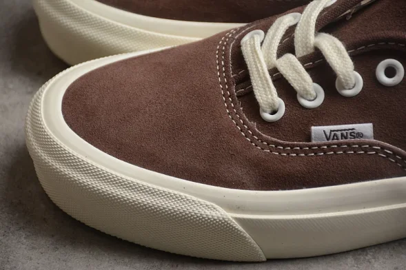 Vans Authentic  VN0A5FBDBRO 