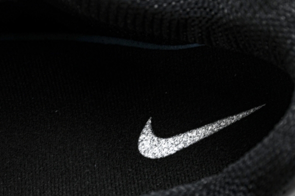 Nike Shox R4 HQ1988-006 