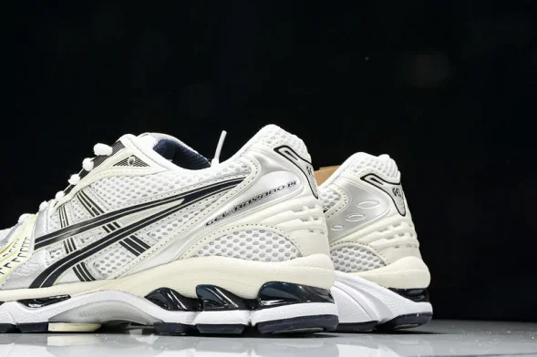 Asics Gel-Kayano 14 1201A056-109 