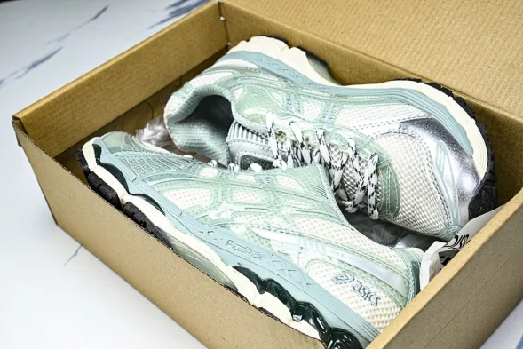 Asics Gel-Kayano 12.1 x Ronnie Fieg 1203A675-100 