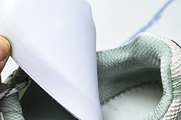 Asics Gel-Kayano 12.1 x Ronnie Fieg 1203A675-100 