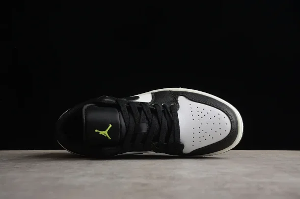 Nike Air Jordan 1 low DO8244-003  