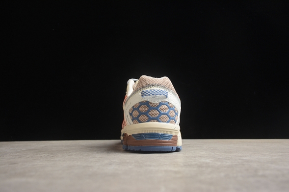 Asics GEL-KAHANA 8 1011B109-200 