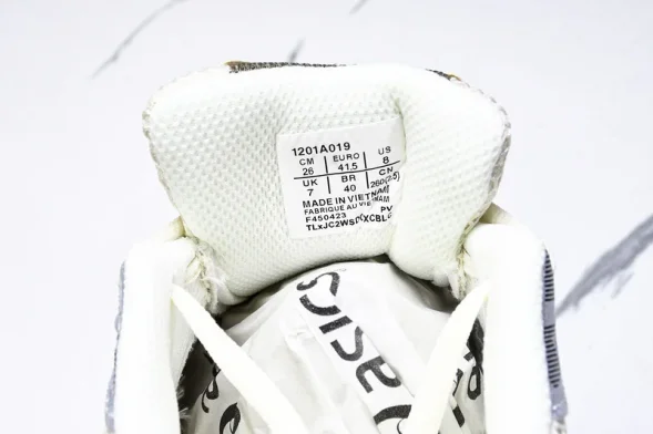 Asics Gel-Kayano 14 1201A019-108 