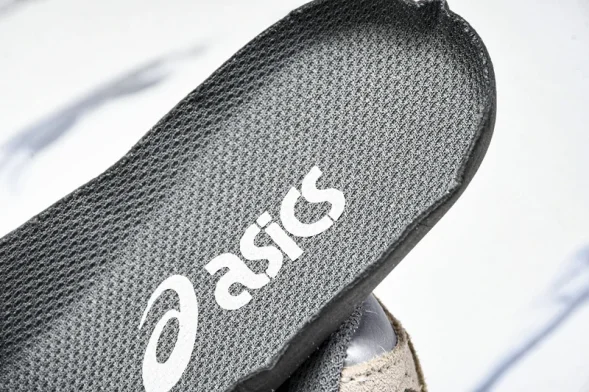 Asics Gel-NYC 1203A383-020 