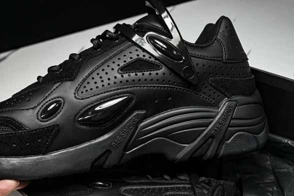 Raf Simons Cylon-21 HR740003S 