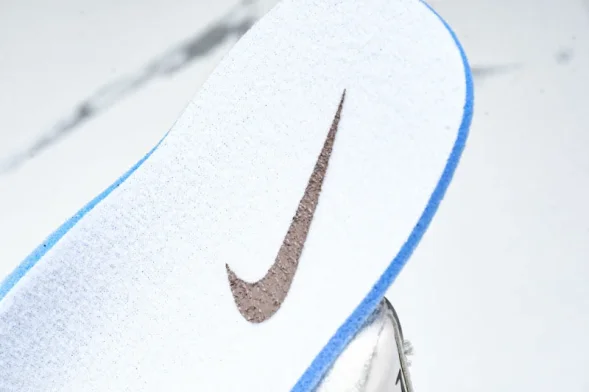 Nike Shox R4 AR3565-104 