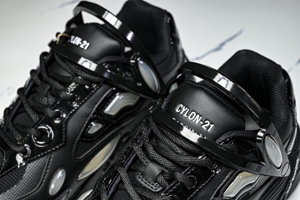Raf Simons Cylon-21 HR740011L 