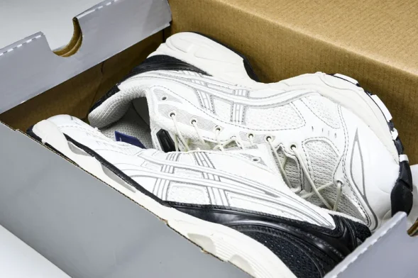 Asics Gel-Kayano 14 1201A922-100 